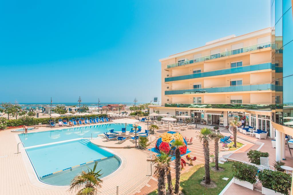 Hotel Valverde & Residenza Cesenatico Extérieur photo