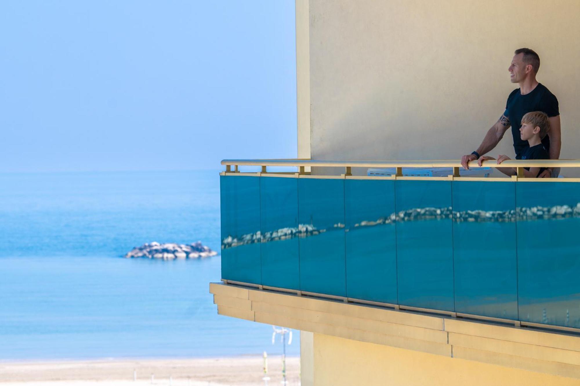 Hotel Valverde & Residenza Cesenatico Extérieur photo