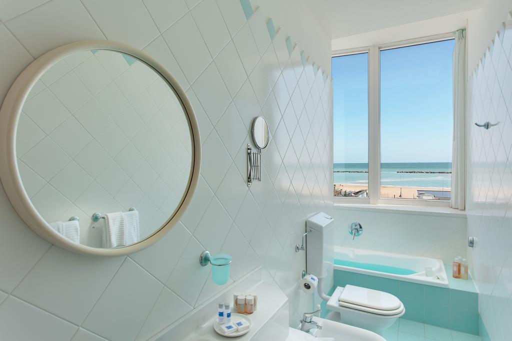 Hotel Valverde & Residenza Cesenatico Extérieur photo
